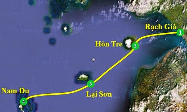 Sóng đánh lật ca nô chở 14 người từ đảo Nam Du vào đất liền